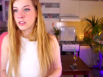 webcam girl juicyandthepussyblvd capture image #2063014