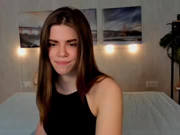 webcam girl karolienmeeer capture image #1799261