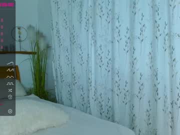 webcam girl kittycat__lovee capture image #3747590