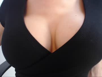 webcam girl eat_mee_out capture image #3150241