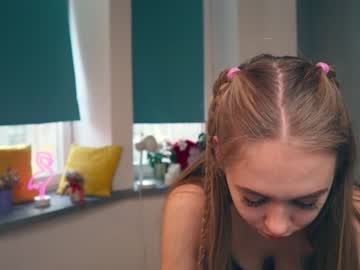 webcam girl aleksa_cutie capture image #1913590