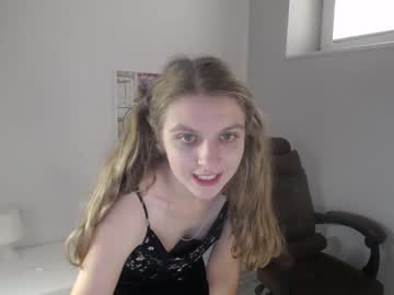 webcam girl lana_heisstt capture image #668721