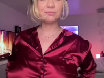 webcam girl kiradivine capture image #825386