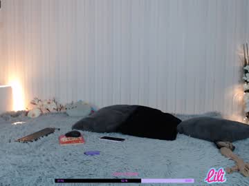 webcam girl lili_and_niki capture image #669949