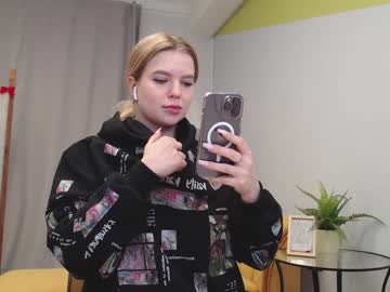 webcam girl lovlybambi capture image #4860101