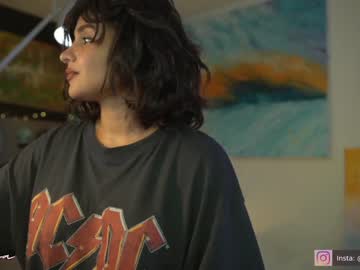 webcam girl arletnoa capture image #3748060