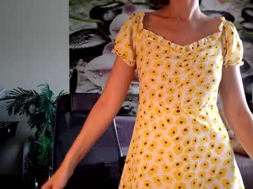 webcam girl jennycutey capture image #3224015