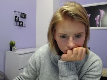 webcam girl julie_wayne capture image #4710899