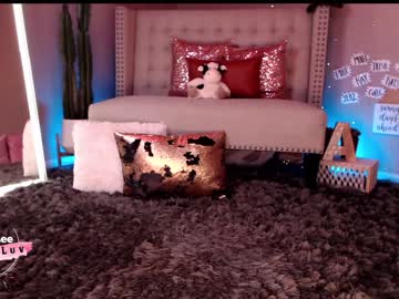 webcam girl aubrilee capture image #5056146