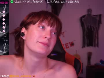 webcam girl laylas_universe capture image #4198231