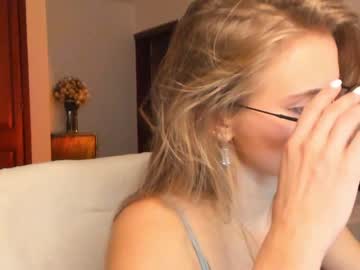 webcam girl linellali capture image #4320766