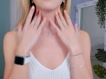 webcam girl emmi_rosee capture image #1973495