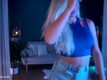 webcam girl provocatrixx capture image #4032837