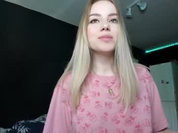 webcam girl ur_sweet_lily capture image #2917452
