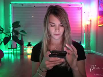 webcam girl phoenix_taylor capture image #1603358