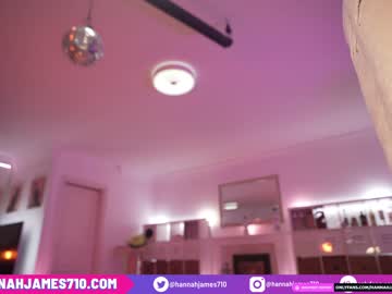 webcam girl hannahjames710 capture image #1985564