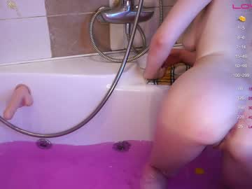webcam girl alice_in_boobsland capture image #5080885
