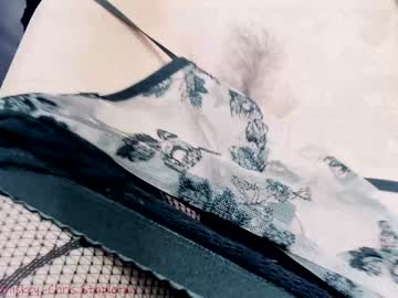 webcam girl x_lily_x capture image #4217556