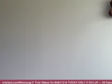 webcam girl bloomyogi capture image #2730981