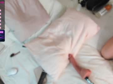 webcam girl lil_angell_ capture image #3039955