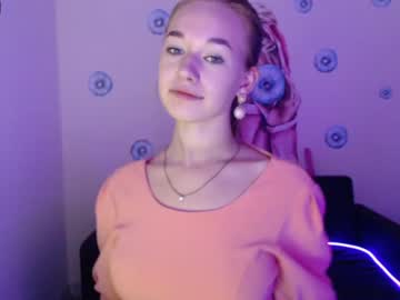 webcam girl little_bee454 capture image #3345529