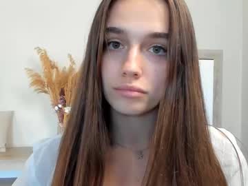 webcam girl whitneyfarro capture image #5562544