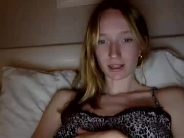 Cam for littlee_redd