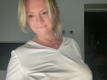 webcam girl kiradivine capture image #3755287