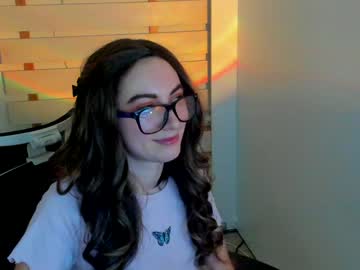 webcam girl emilia_clark_ capture image #5596847