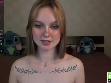 webcam girl lovely_kisses capture image #3355425