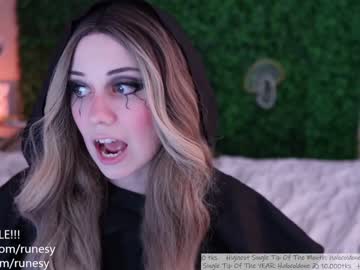 webcam girl runesy capture image #4198354