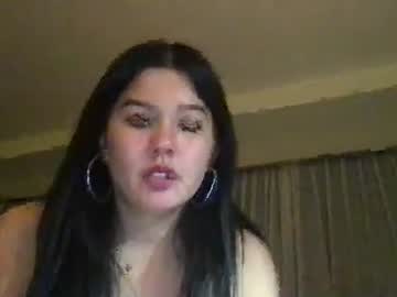 Cam for bigtitsmollyyy