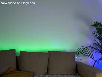 webcam girl naughtyrider69 capture image #1976930