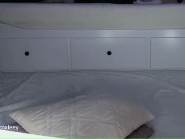 webcam girl roxy_blue_eyed_ capture image #2409618
