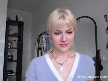 webcam girl _mllymoore_ capture image #3260971