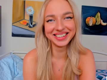 webcam girl katrinpolly capture image #3506242