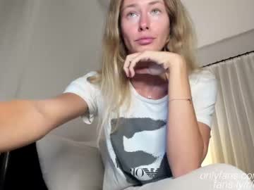 webcam girl oksanafedorova capture image #4337541