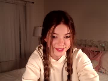 webcam girl christine_horny capture image #1785699