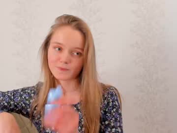 webcam girl saramillea capture image #5190374