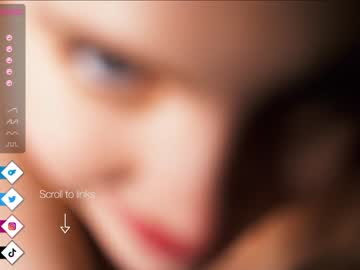 webcam girl wearehottest capture image #2105888