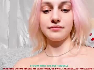 webcam girl stella_blush capture image #1724720