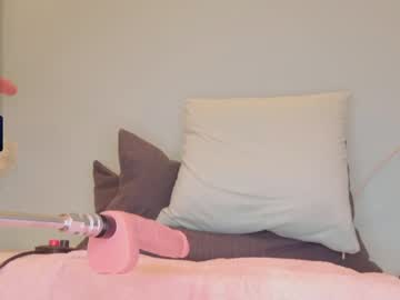 webcam girl aveksmr capture image #2831645