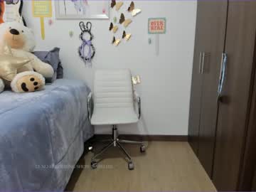 webcam girl isabelhills capture image #2271988