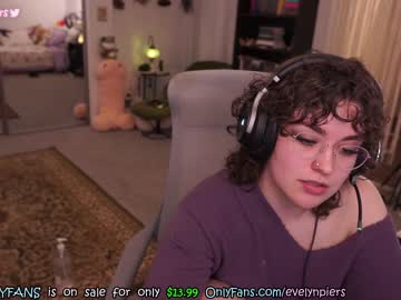 webcam girl evelynpiers capture image #5392623