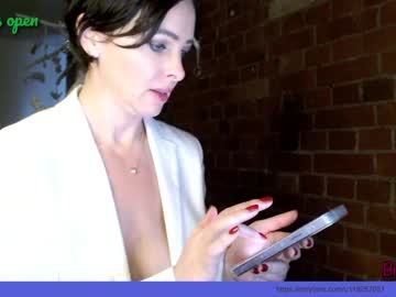 webcam girl british_brin capture image #1225370