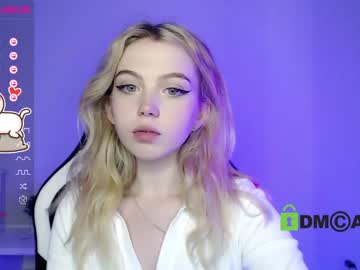 webcam girl small_blondee capture image #5032026