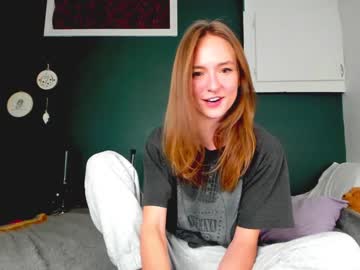 webcam girl innocentprovenguilty capture image #4571649