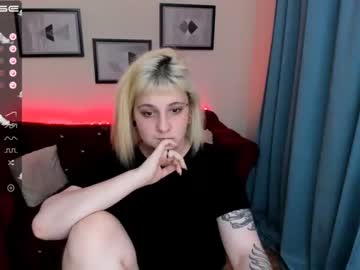 webcam girl yolandi_toit capture image #3108188