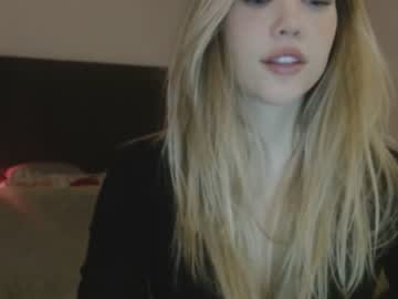 webcam girl bitter_moon capture image #4455199