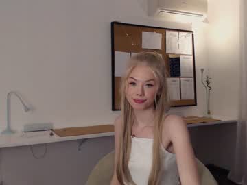 webcam girl sonyaplush capture image #1432640